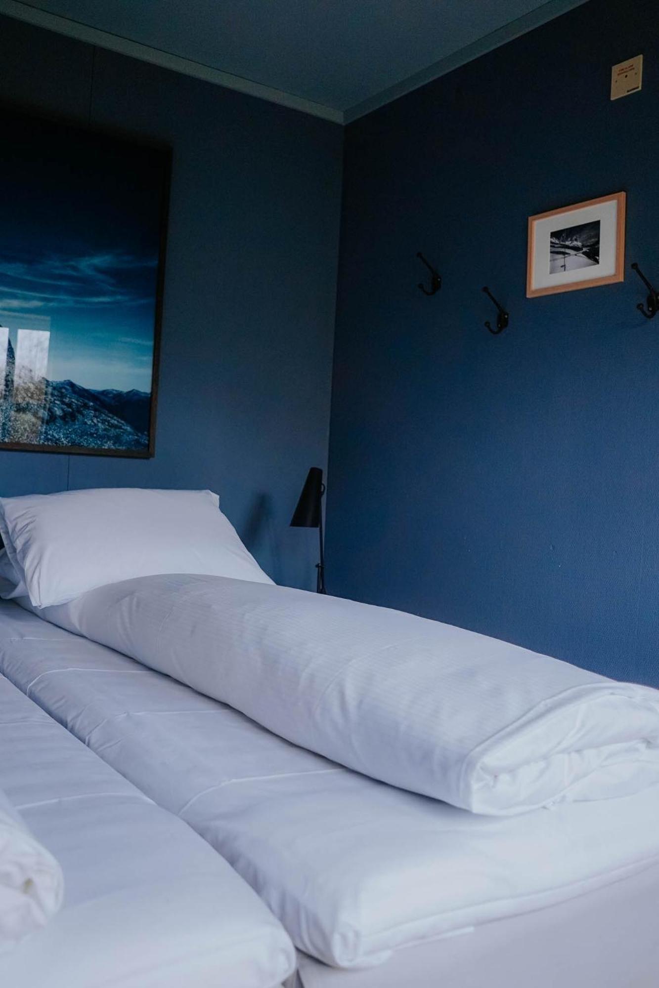 Hotel Aak อองดาลส์เนส ภายนอก รูปภาพ